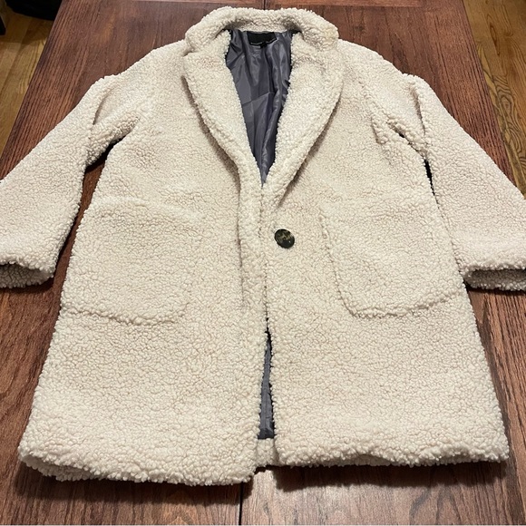 Banana Republic Cream Sherpa Jacket - Picture 1 of 4